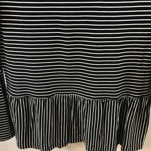 Old Navy striped Top black & white XS Long sleeve - Picture 6 of 8